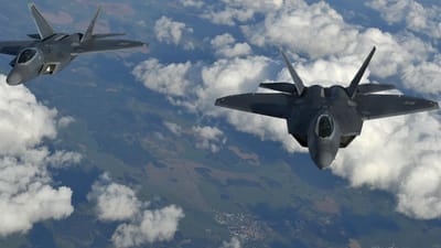 Força Aérea norte-americana interceta caças e bombardeiros russos no Alasca - TVI