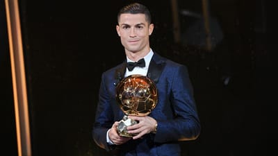 Pugilista derruba Ronaldo do título de desportista mais bem pago - TVI