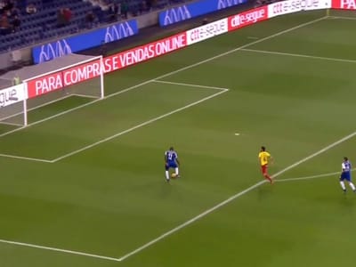VÍDEO: Brahimi fez meio golo e Marega a outra metade - TVI