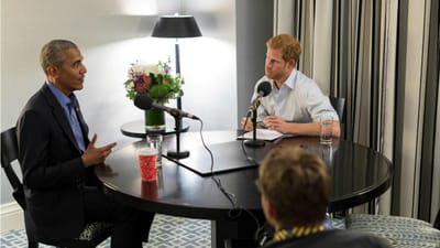 Obama dá indireta a Trump em entrevista ao príncipe Harry - TVI