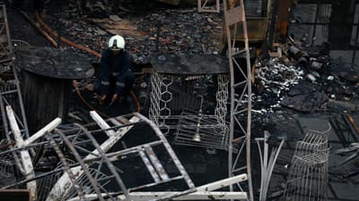 Pelo menos 15 mortos em incêndio na Índia - TVI