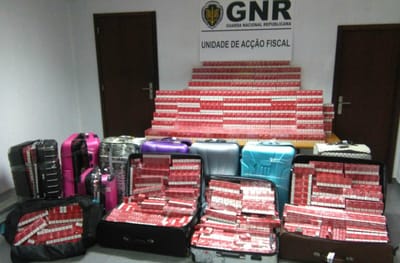 GNR desmantela rede de contrabando de tabaco que atuava no Porto, Braga e Aveiro - TVI
