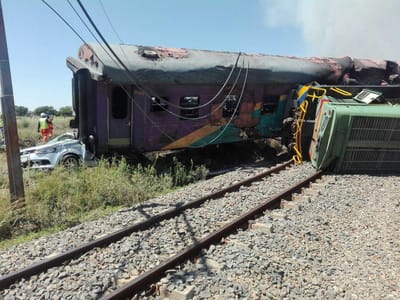 12 mortos e 180 feridos em acidente de comboio na África do Sul - TVI