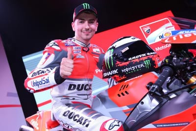 Jorge Lorenzo: "Vou continuar no MotoGP com uma moto competitiva" - TVI