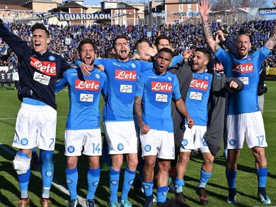 Itália: Nápoles vence Benevento e mantém-se na frente - TVI