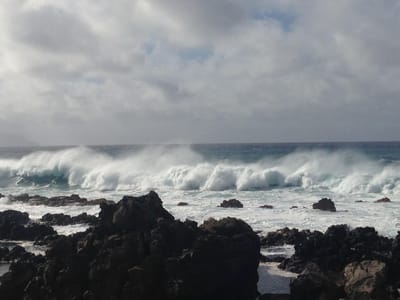 IPMA alerta: probabilidade de furacão Lorenzo atingir os Açores é “superior a 80%" - TVI