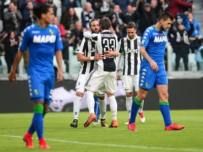 Juventus vence 7-0, Milan tropeça com André Silva - TVI