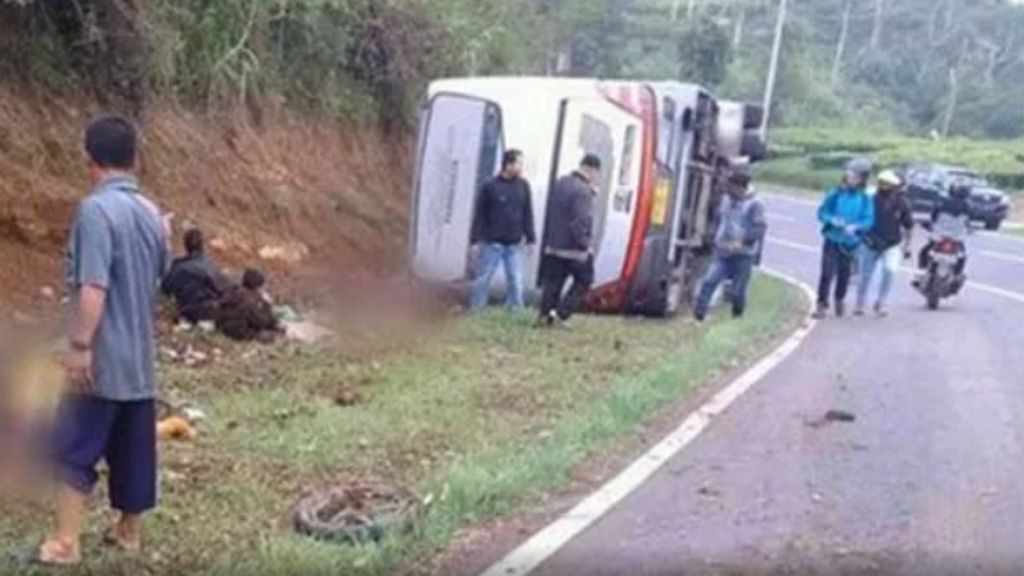 Acidente com autocarro na Indonésia