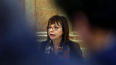 Governo aumenta para 40% quota mínima por género na Administração Pública - TVI