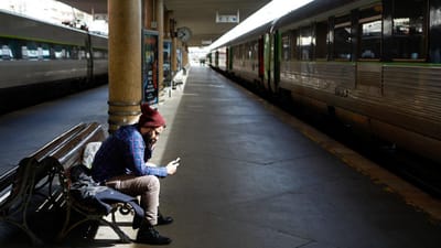 Greve dos ferroviários já está a afetar comboios - TVI
