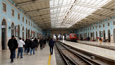 Greve dos ferroviários marcada para segunda-feira sem serviços mínimos - TVI