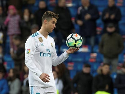 Champions: Ronaldo é o primeiro a marcar em dez jogos consecutivos - TVI