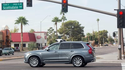 Atropelamento fatal faz Uber suspender testes em carros autónomos - TVI