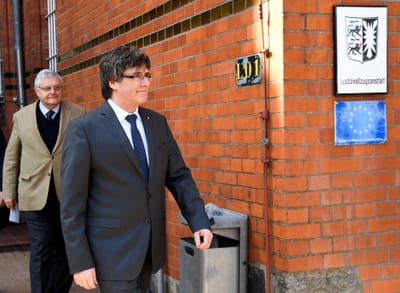 Puigdemont vai comparecer em tribunal de primeira instância belga - TVI