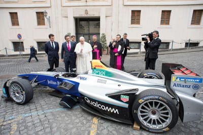 Papa Francisco abençoa a Fórmula E - TVI