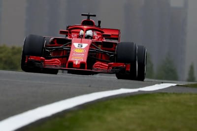 F1: FIA dá luz verde à instalação de retrovisores no halo - TVI