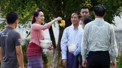 Novo presidente da Birmânia vai libertar mais de 8 mil prisioneiros - TVI