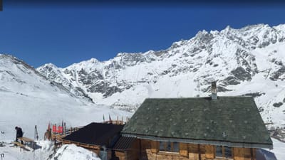 Bêbedo enganou-se a voltar para o hotel e escalou montanha nos Alpes - TVI