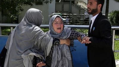 Pelo menos um morto e dez feridos num atentado à bomba em Cabul, Afeganistão - TVI