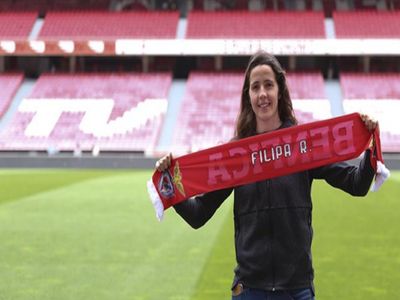 Futebol feminino: Pipa é a nona contratação do Benfica - TVI