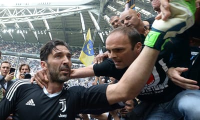 O adeus de Buffon à Juventus: «Não vou esquecer ninguém» - TVI