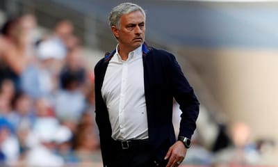 Mourinho: «Não é fácil jogar contra uma equipa que defende com nove» - TVI