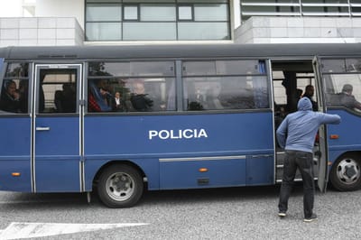 Sindicato dos Profissionais de Polícia abre conta solidária para agentes condenados da Esquadra de Alfragide - TVI