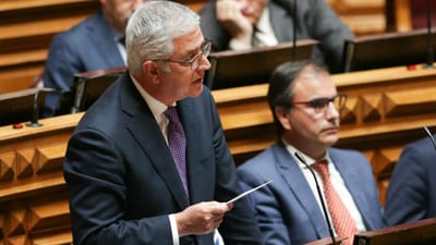 Infarmed: PSD acusa Costa de faltar à palavra, PM recusa "lições" de Negrão - TVI