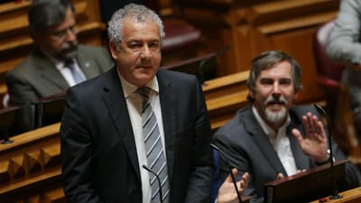 PSD exige ao Governo que baixe imposto sobre combustíveis - TVI