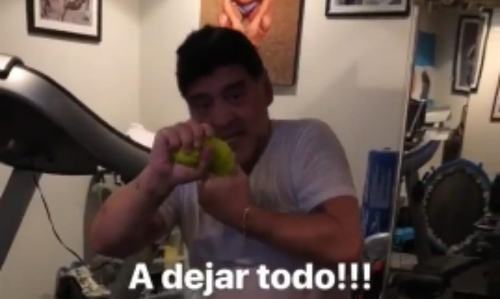 Maradona no ginásio