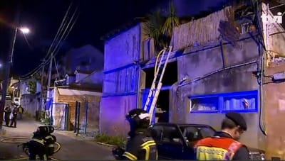 Controlado incêndio na zona das Laranjeiras em Lisboa - TVI