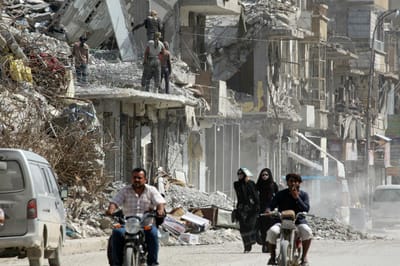 Síria: Concluída retirada de civis e combatentes pró-regime de cidades cercadas - TVI