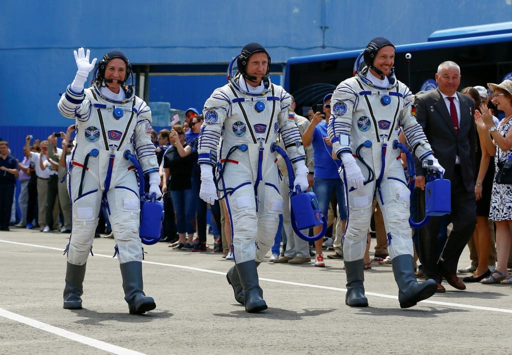 Astronautas - partida em Baikonur (Cazaquistão)