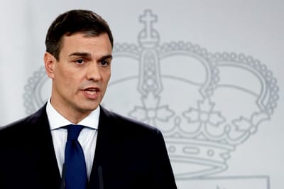 Sánchez não espera pelo orçamento e garante salário mínimo de 900 euros - TVI