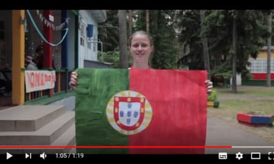 VÍDEO: russos de escola em Kratovo torcem por um Portugal campeão - TVI
