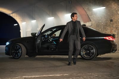 Tom Cruise leva o novo M5 para a próxima «Missão Impossível» - TVI