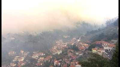 Helicóptero de ataque inicial a fogos na Madeira opera a partir de sexta-feira - TVI