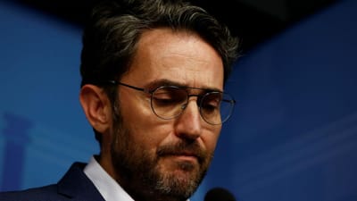 Ministro da Cultura espanhol demite-se por envolvimento em caso de fuga ao Fisco - TVI