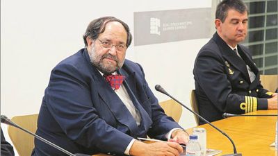 Carvalho Rodrigues, o pai do satélite português, está sem Internet - TVI