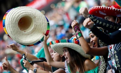 Mundial 2018: FIFA processa federação mexicana por cânticos homofóbicos - TVI