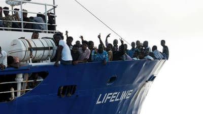 França acusada de recusar 48.000 imigrantes na fronteira italiana - TVI