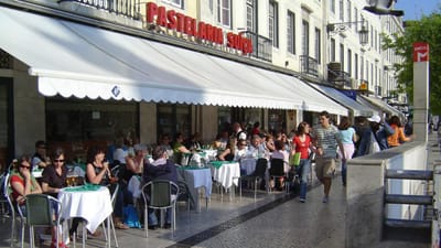 Pastelaria Suíça, em Lisboa, serve esta sexta-feira os últimos cafés - TVI