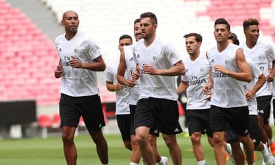 Benfica só divulga lista de convocados no dia do jogo - TVI