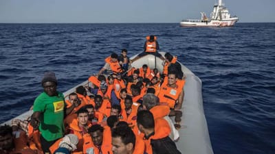 Portugal quer acolher 50 migrantes resgatados sábado, posição concertada com Espanha e França - TVI