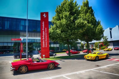 Ferrari confirma 15 novos modelos até 2022 - TVI