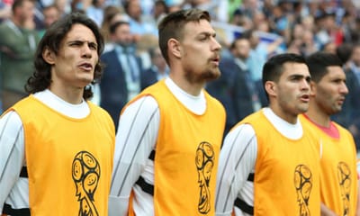 Uruguai chama Coates e Darwin para jogos em outubro - TVI