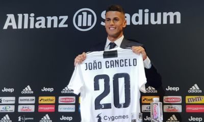Juventus: Cancelo de regresso no primeiro treino de 2019 - TVI