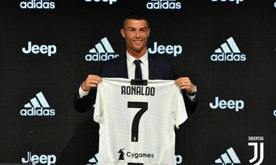 VÍDEO: plástico recolhido do oceano vai vestir Ronaldo na Juventus - TVI