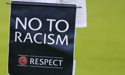Racismo: jogo interrompido e dois adeptos detidos na Taça de Inglaterra - TVI