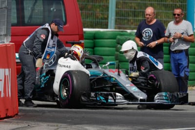 “Linguagem corporal” de Hamilton deixa Rosberg “preocupado” (com imagens) - TVI